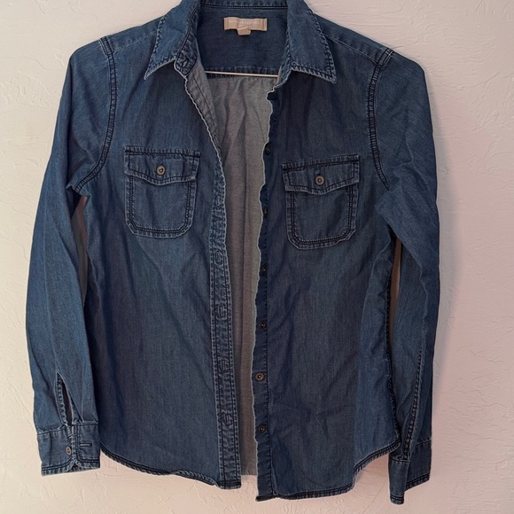 Banana Republic Tops - Banana Republic Soft Wash Denim Shirt size M